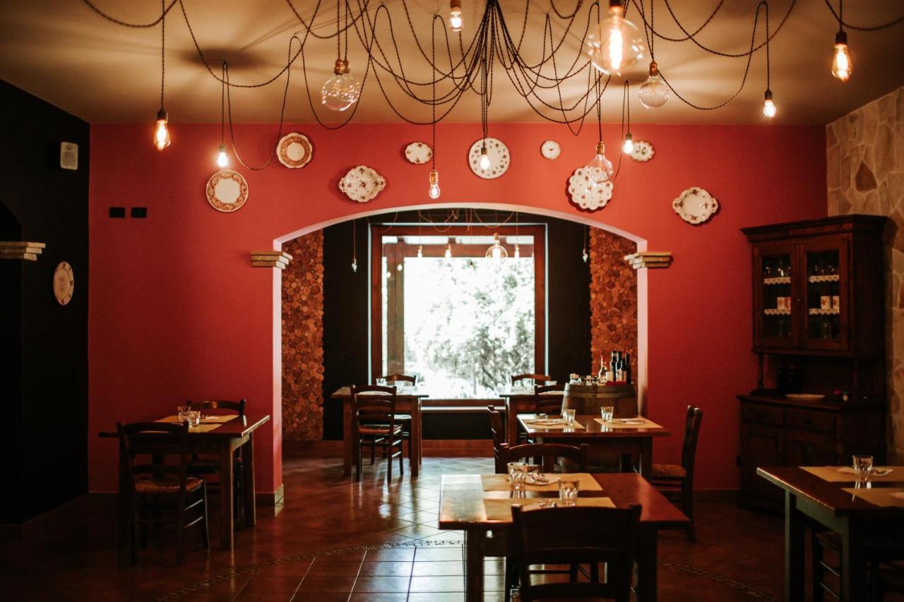 Bed and Breakfast L'Anfora Country Club Basciano Esterno foto