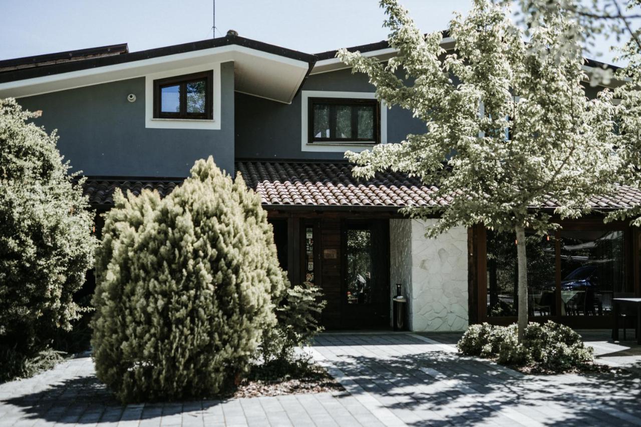 Bed and Breakfast L'Anfora Country Club Basciano Esterno foto