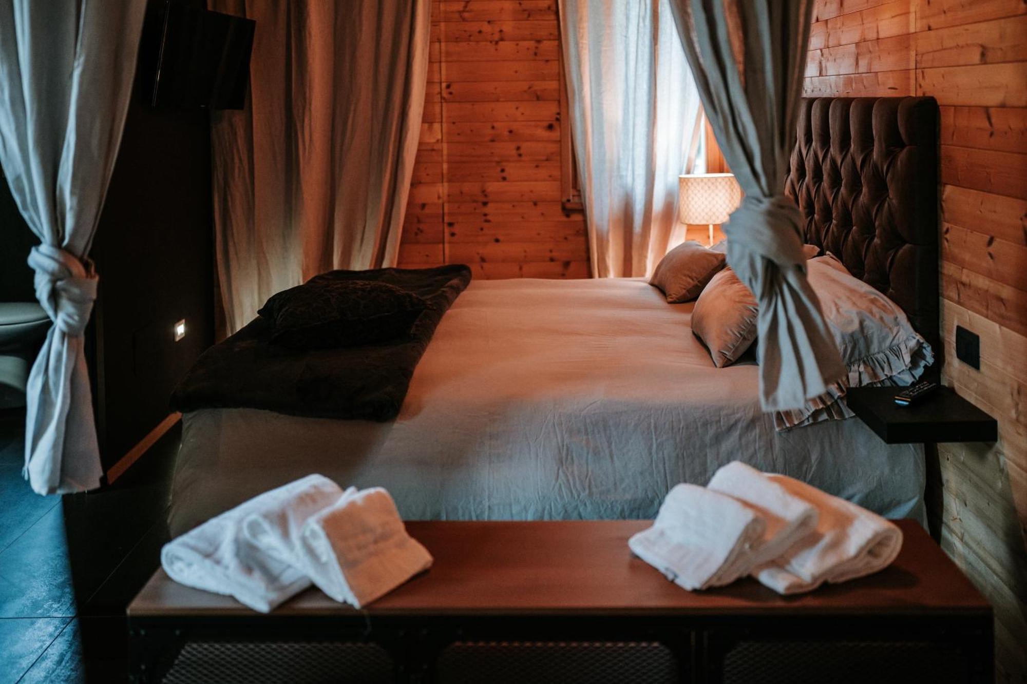 Bed and Breakfast L'Anfora Country Club Basciano Esterno foto
