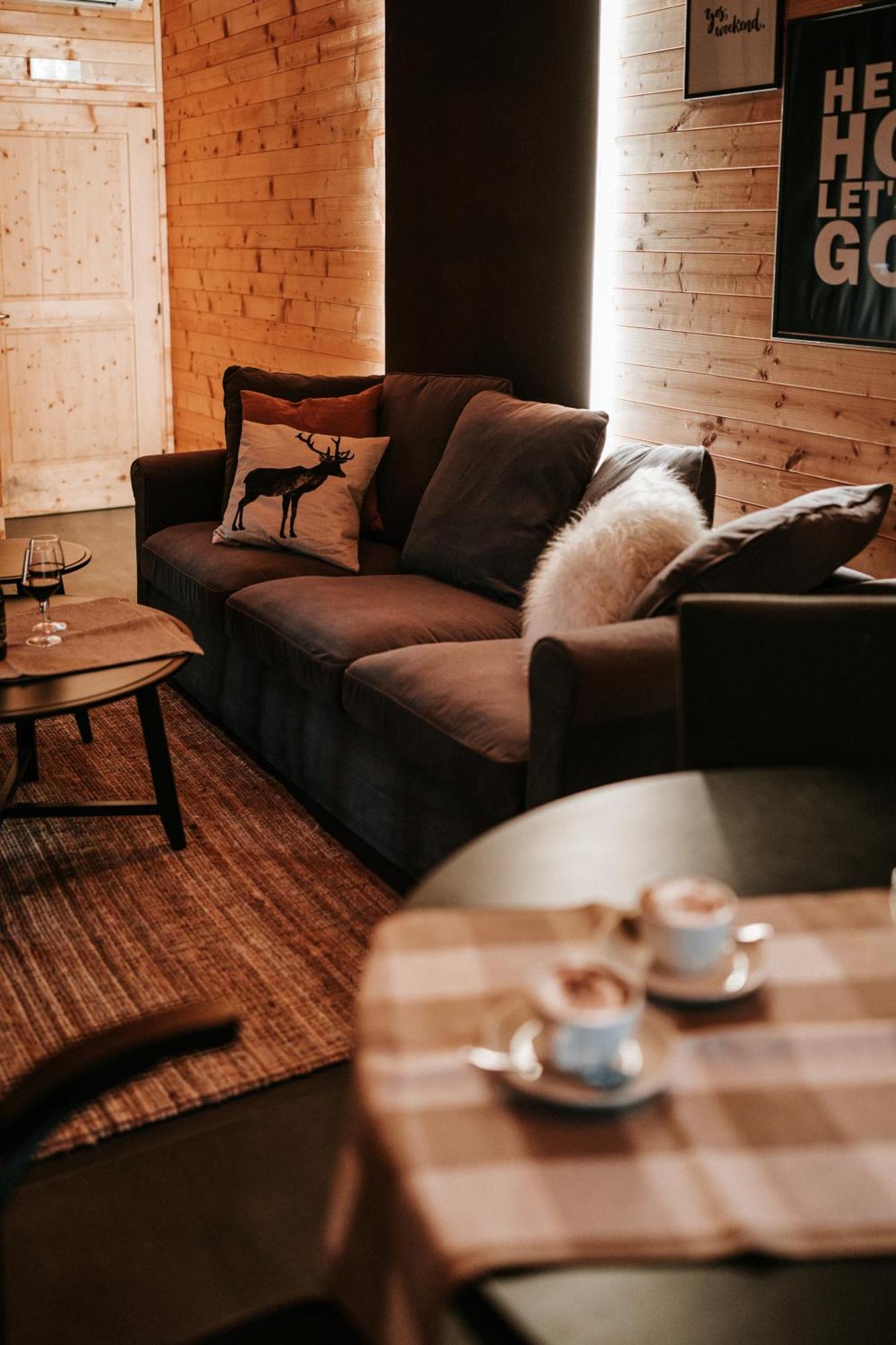Bed and Breakfast L'Anfora Country Club Basciano Esterno foto