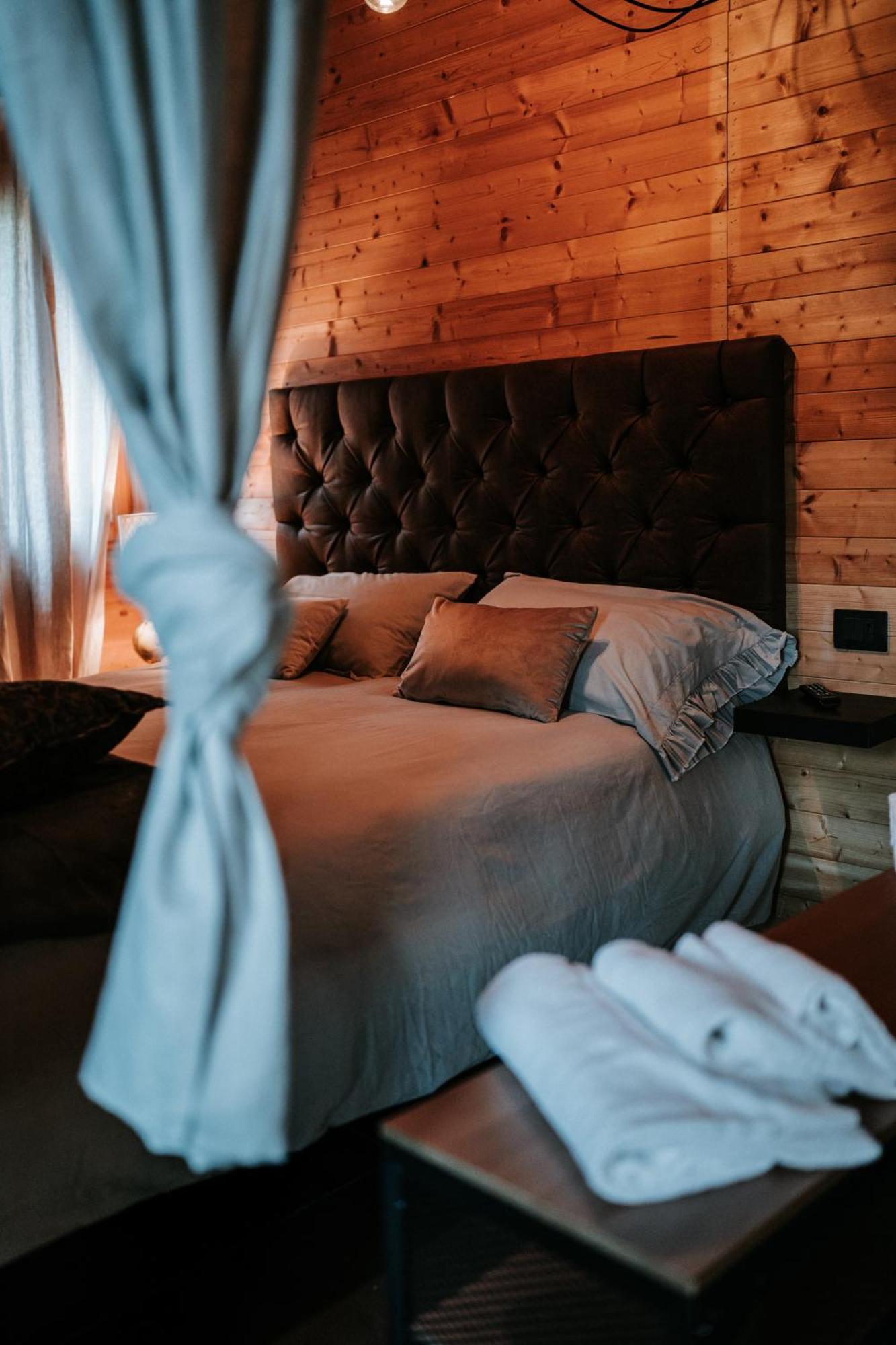 Bed and Breakfast L'Anfora Country Club Basciano Esterno foto